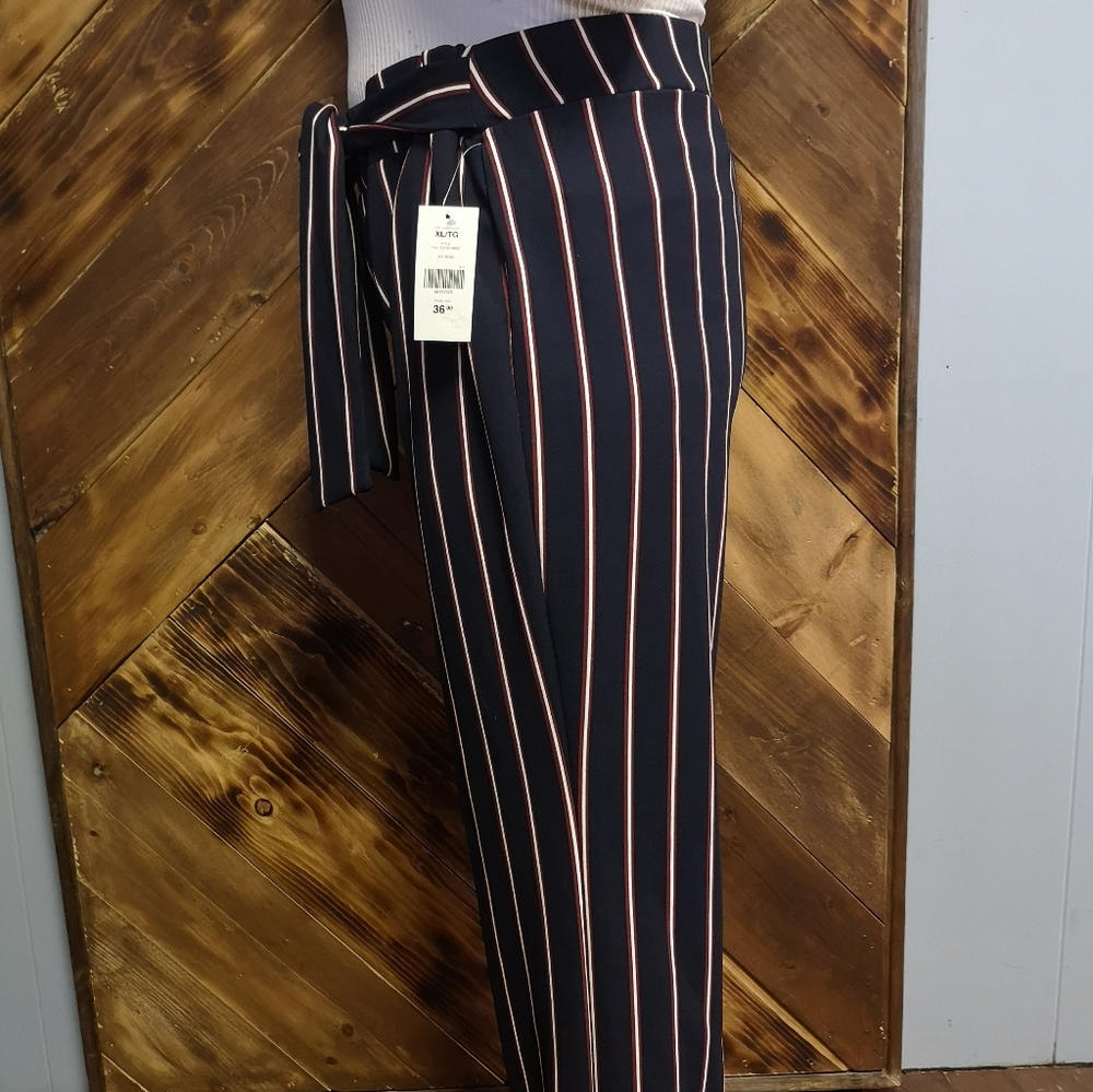 Pants - Picture 2 of 4